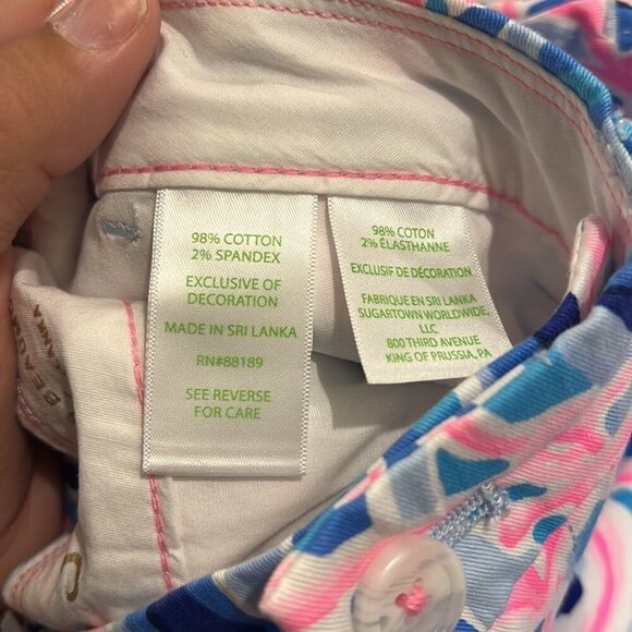 Men’s size 32 Lilly Pulitzer shorts - Picture 7 of 7
